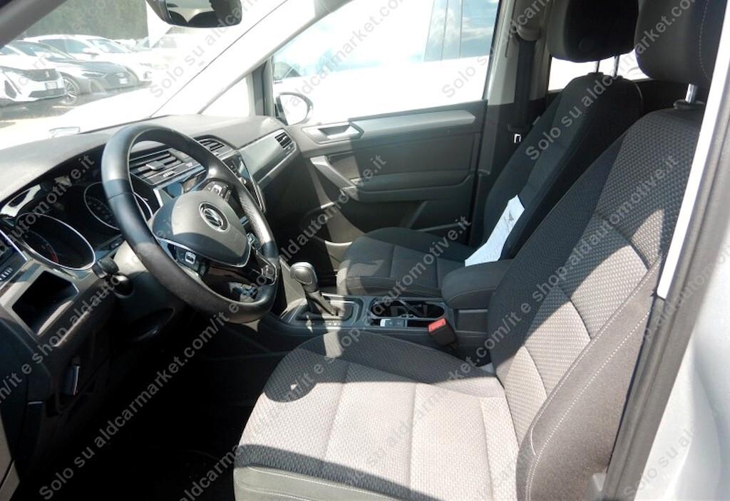 Volkswagen Touran 2.0 TDI 150 CV SCR DSG Business BlueMotion Technology Nav Retrocam 7Posti PDC UNIPRO IVA DEDUCIBILE