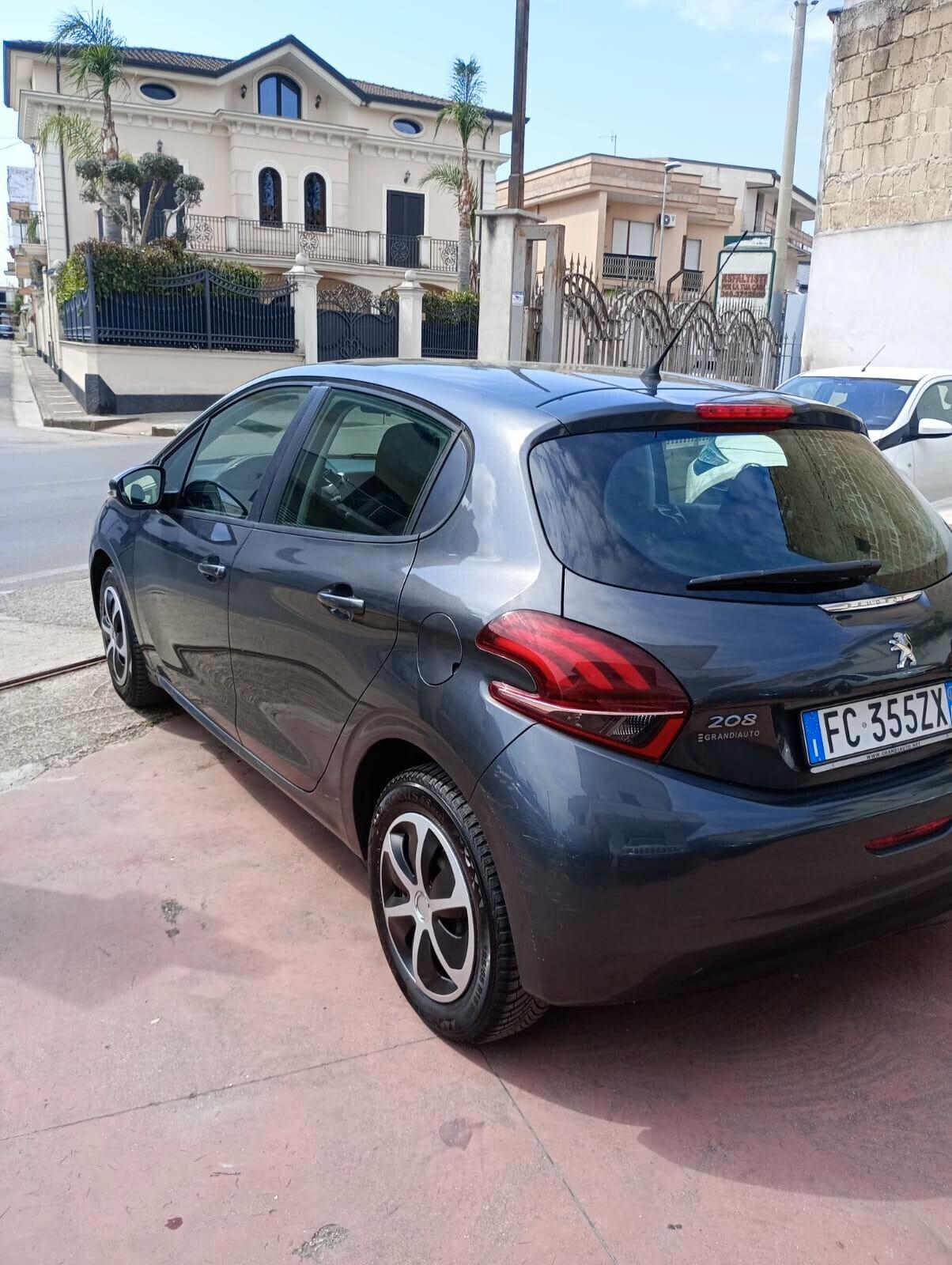 Peugeot 208 1.4 HDi 68 CV 5 porte Active