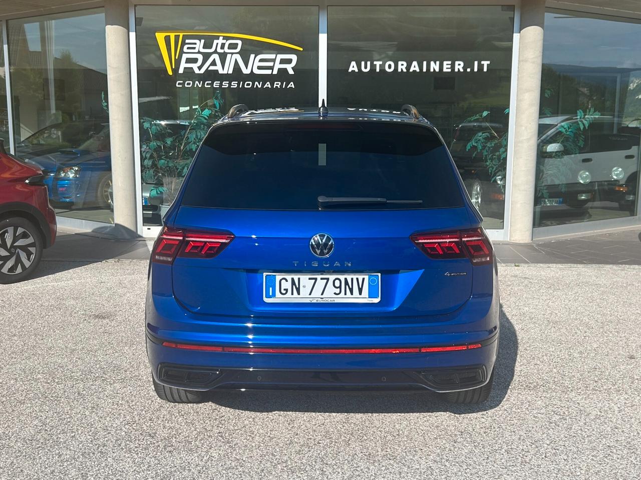Volkswagen Tiguan R-LINE 2.0 TDI 150cv DSG 4MOTION