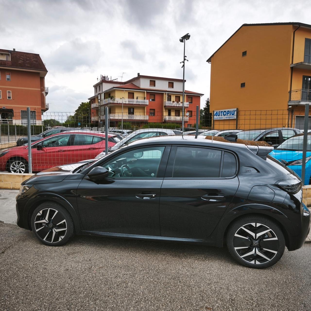 Peugeot 208 Hybrid 136 e-DCS6 GT