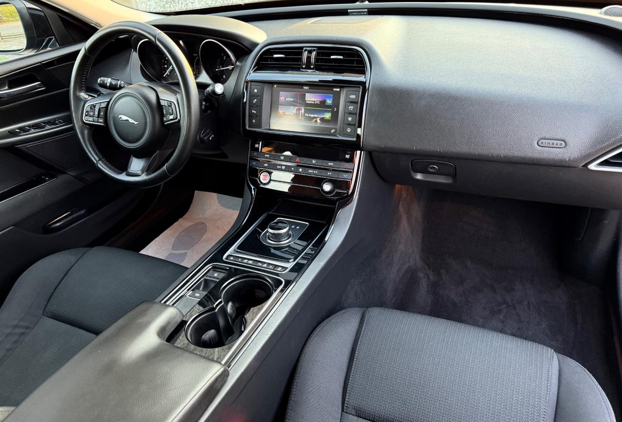 Jaguar XF 2.0 D 180 CV AWD aut. Portfolio