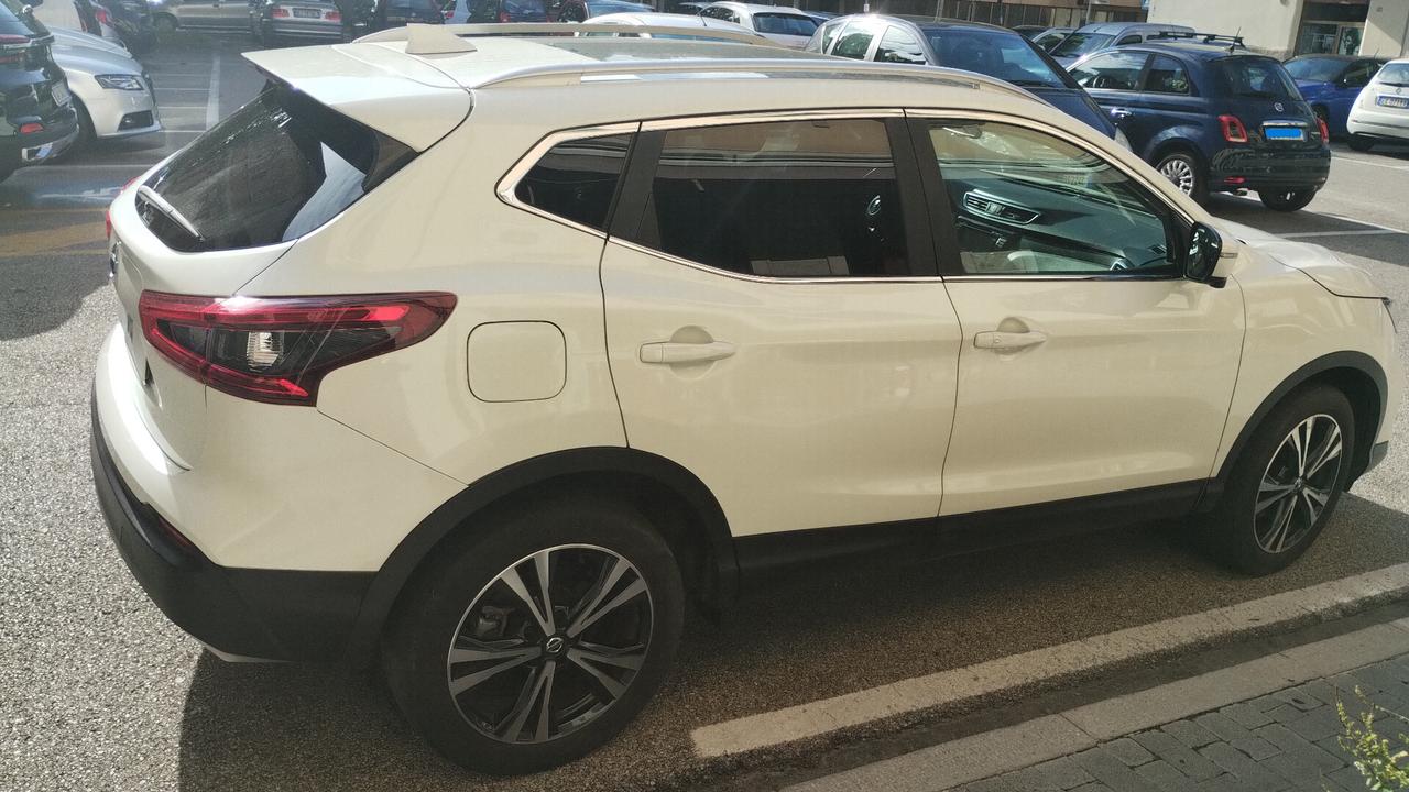 Nissan Qashqai 1.2 DIG-T N-Connecta