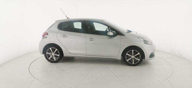 PEUGEOT 208 PureTech 82 5 porte Allure