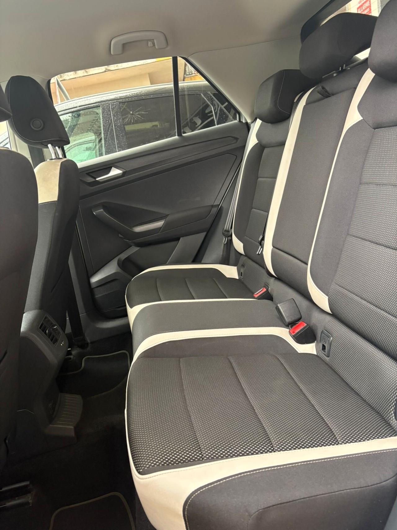 Volkswagen T-Roc 1.6 TDI SCR Advanced BlueMotion Technology