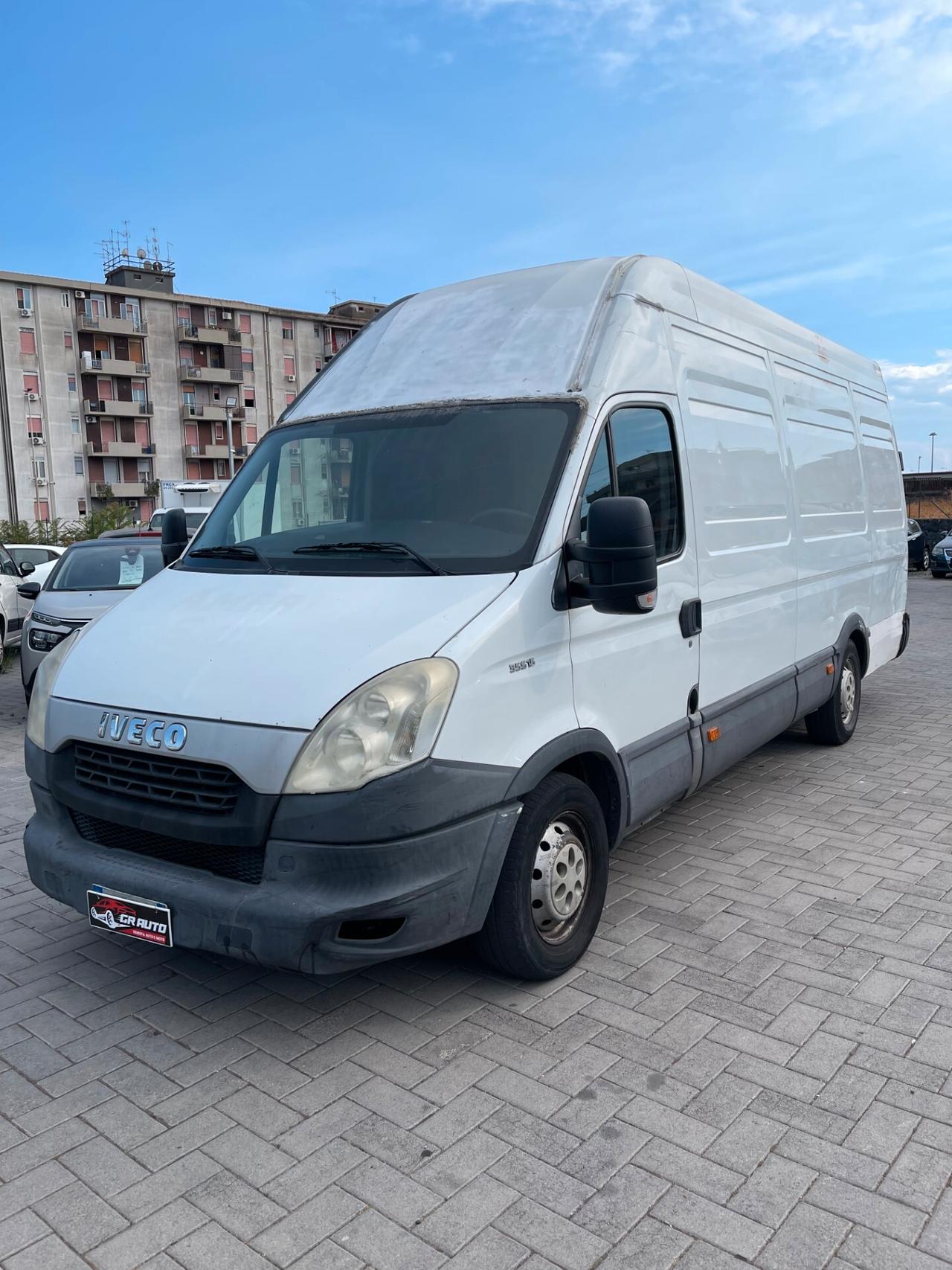 Iveco Daily 2.3 HPT PL-TA Furgone