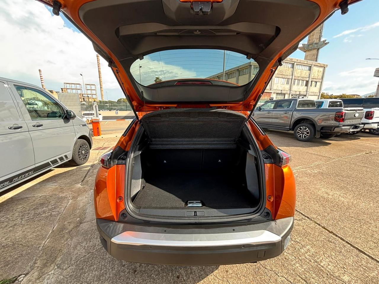 Peugeot 2008 PureTech 100 S&S Allure Pack MY 2023