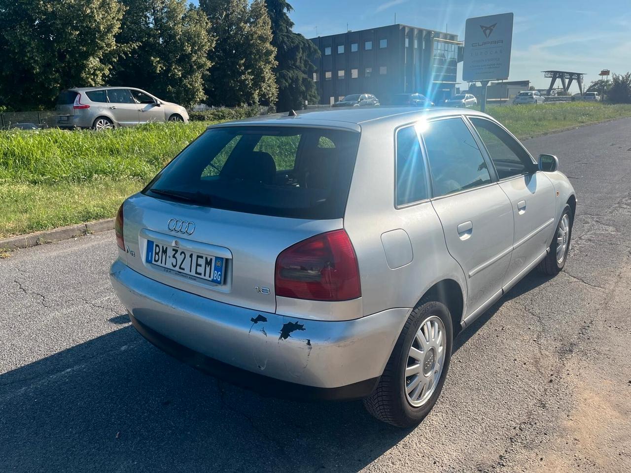 Audi A3 1.8 20V cat 5p. Ambiente