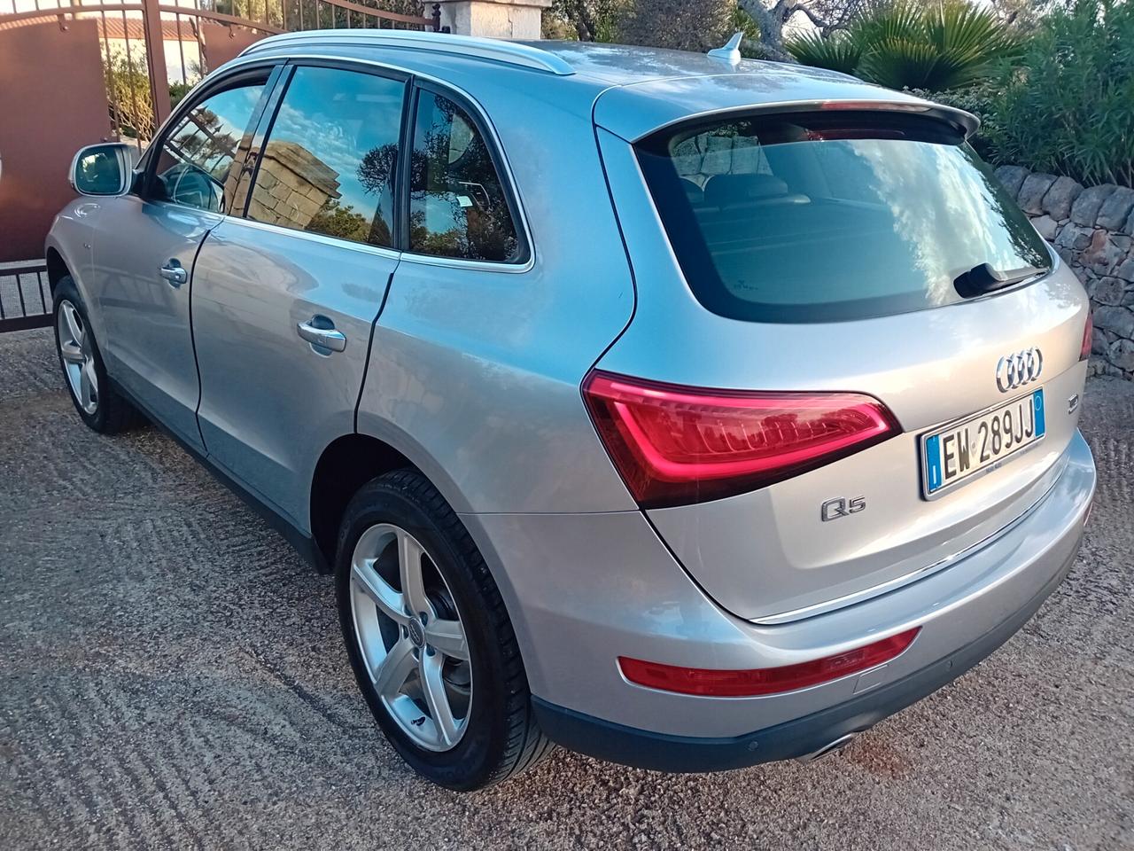 Audi Q5 2.0 TDI 177 CV quattro Sline