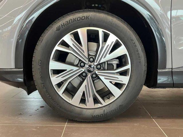 AUDI Q4 e-tron Q4 35 e-tron Business Advanced