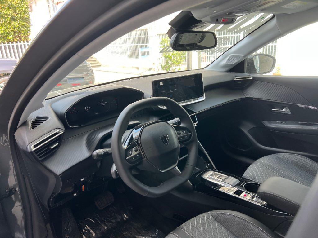 Peugeot 208 Allure Hybrid 110 e-DCS6 auto tua da €230,00 ant.0