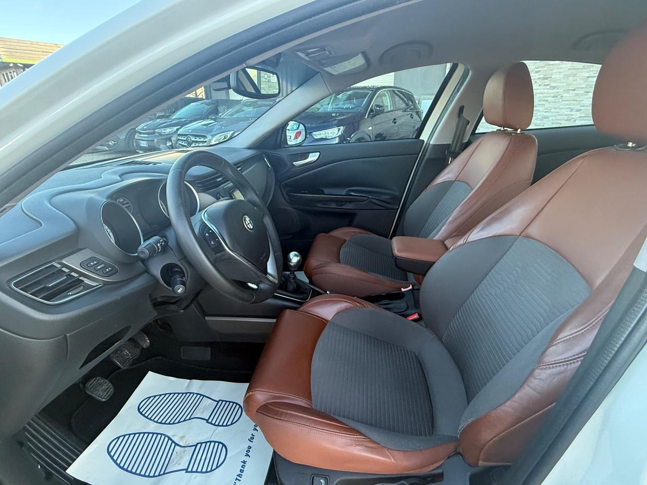 Alfa Romeo Giulietta 1.6 JTDm-2 105 CV Exclusive