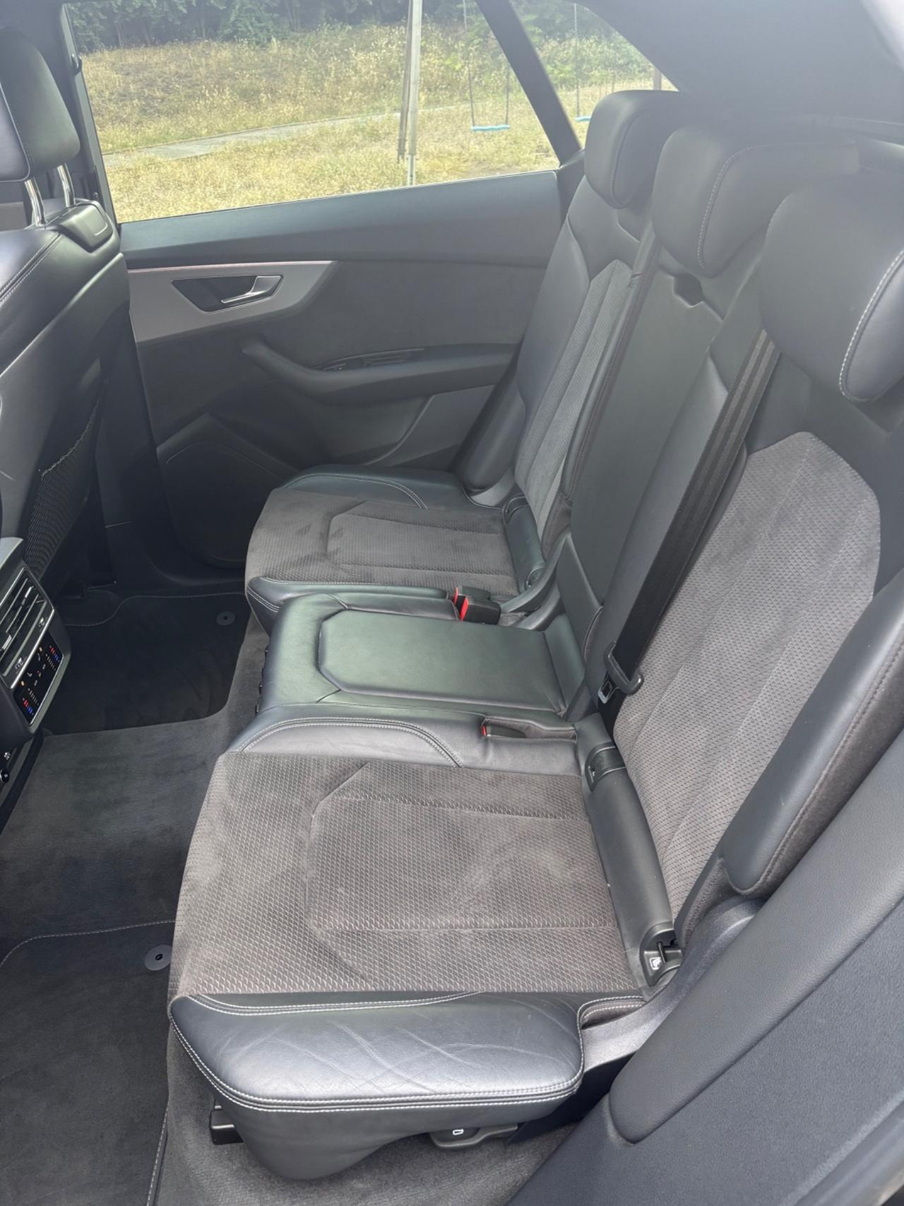 Audi Q8 50 TDI FULL OPTIONAL