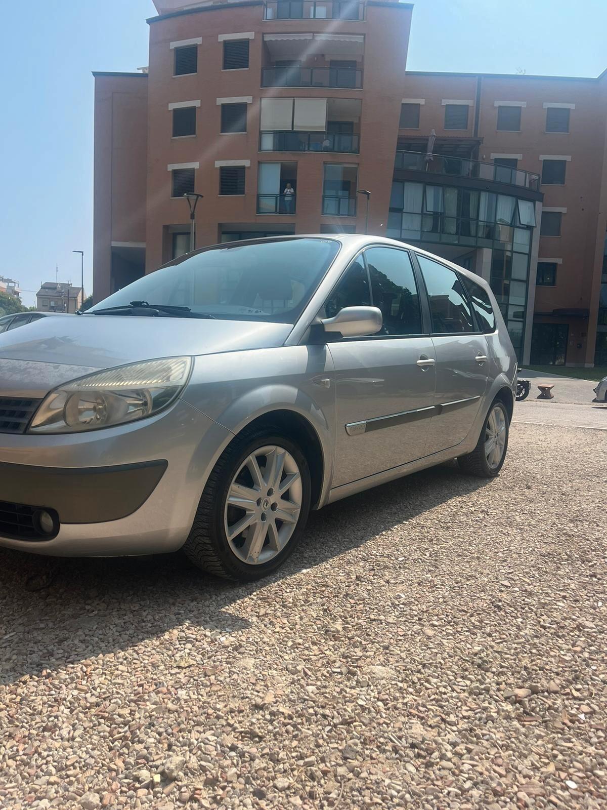 Renault Scenic Grand Scénic 1.9 dCi Serie Speciale Exception