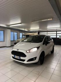 FORD Fiesta 1.4 5 porte Bz.- GPL Black & White Edition