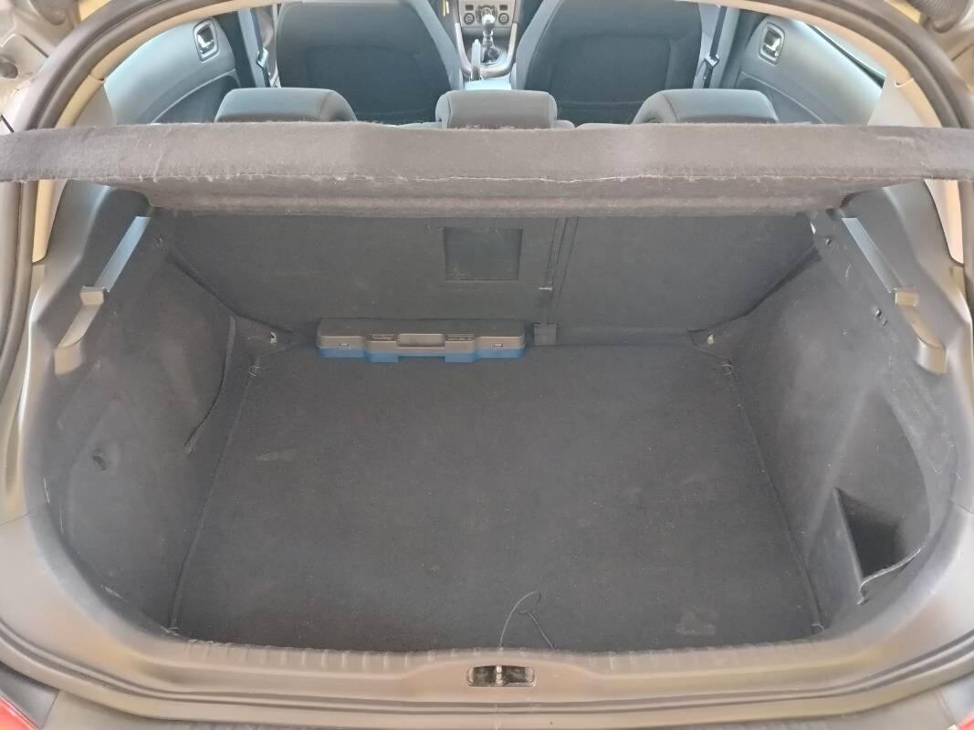 Peugeot 308 1.6 e-hdi 8v Access s&s 112cv 5p