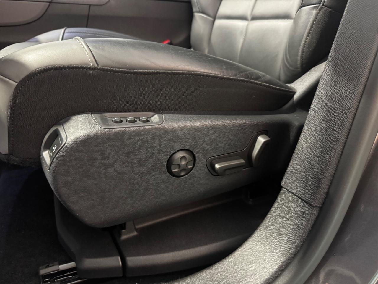 Citroen C5 Aircross Hybrid 225 E-EAT8 Shine