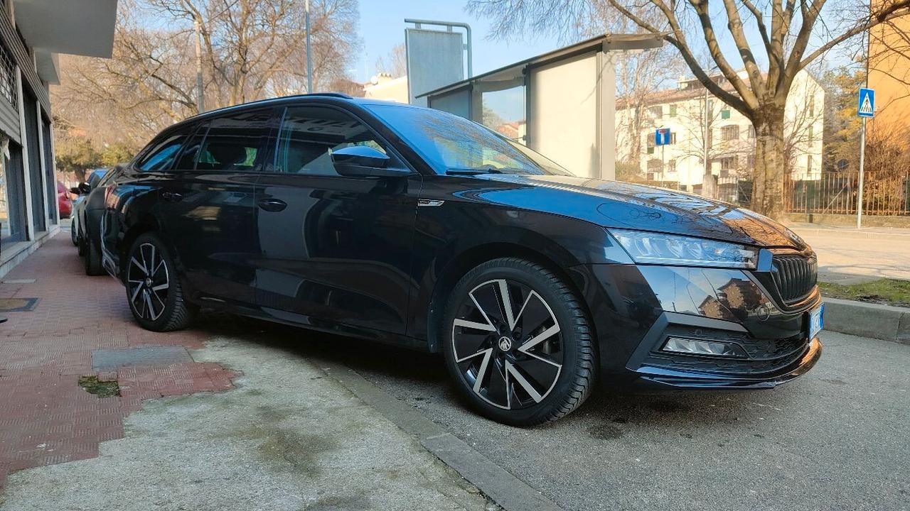 Skoda Octavia 1.5 G-TEC DSG Wagon Sportline