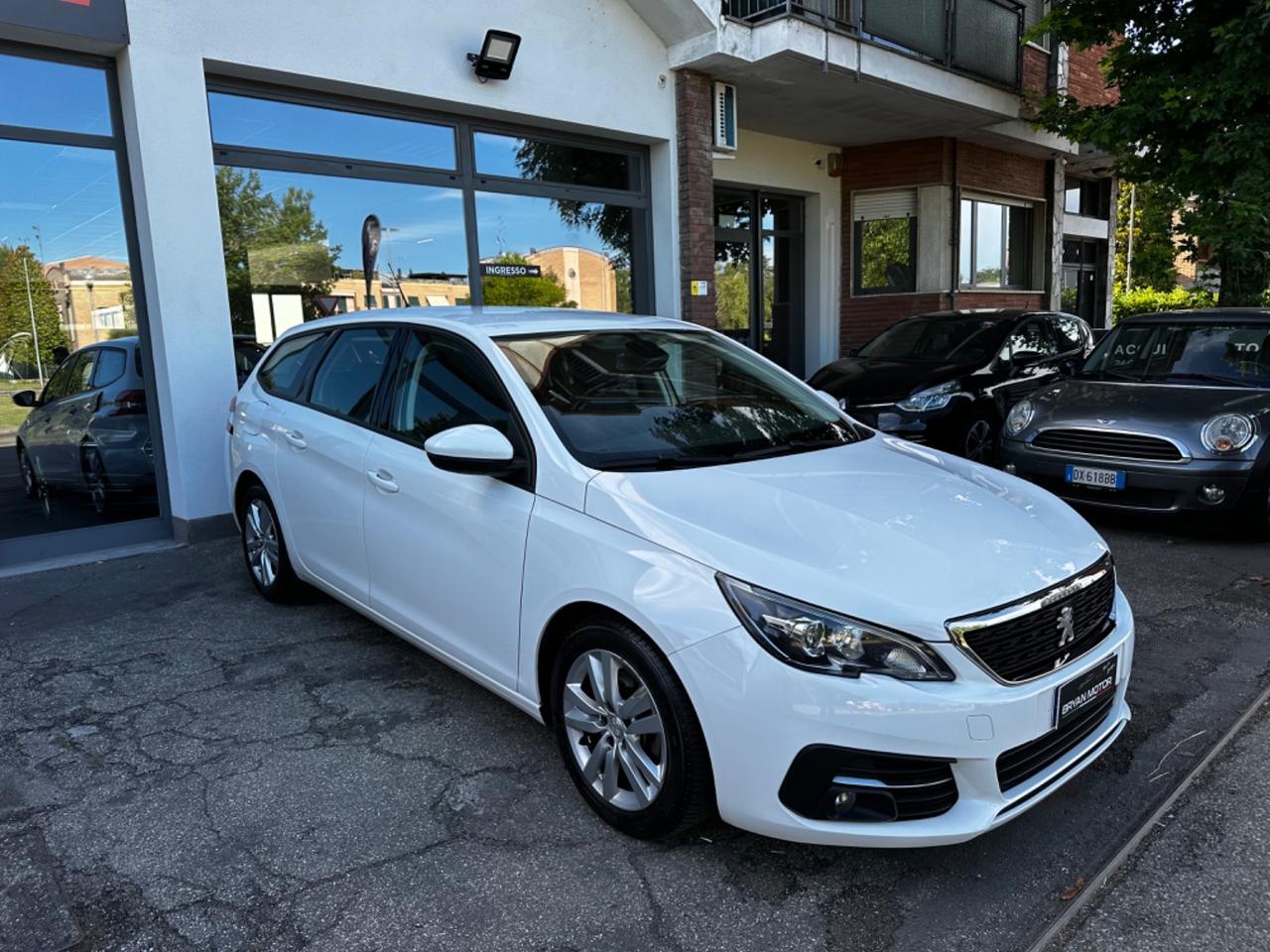 Peugeot 308 BlueHDi 120 S&S SW Business