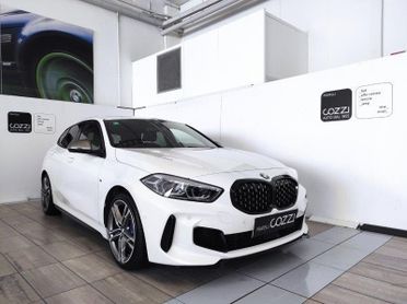 BMW Serie 1 (F40) - M 135i xDrive