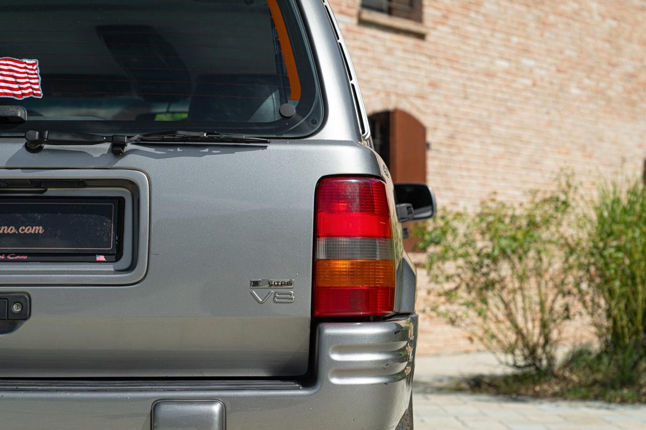 Jeep Grand Cherokee LIMITED LX 5.9 V8 - JEP00027