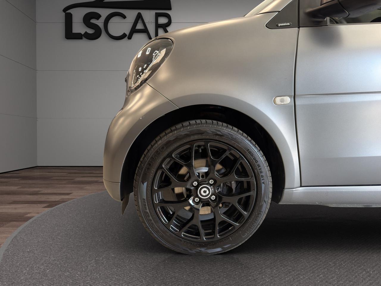 Smart fortwo coupe 0.9 Passion Turbo 90cv - Unico proprietario - Promo finanziamento - Cerchi in lega - Luci Led - Tetto panoramico - Schermo touch