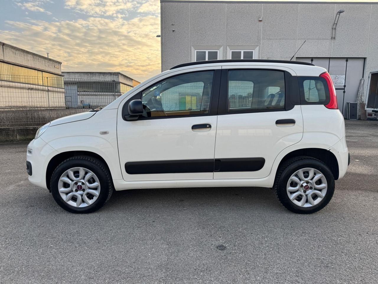 Fiat Panda 0.9 TwinAir Turbo Natural Power Lounge