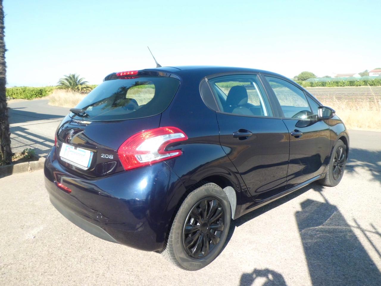 Peugeot 208 1.4 HDi 68 CV 5 porte Allure
