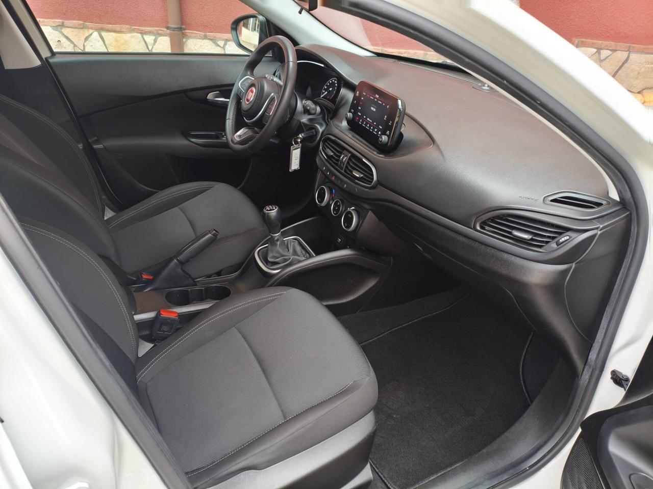 Fiat Tipo 1.0 5 porte