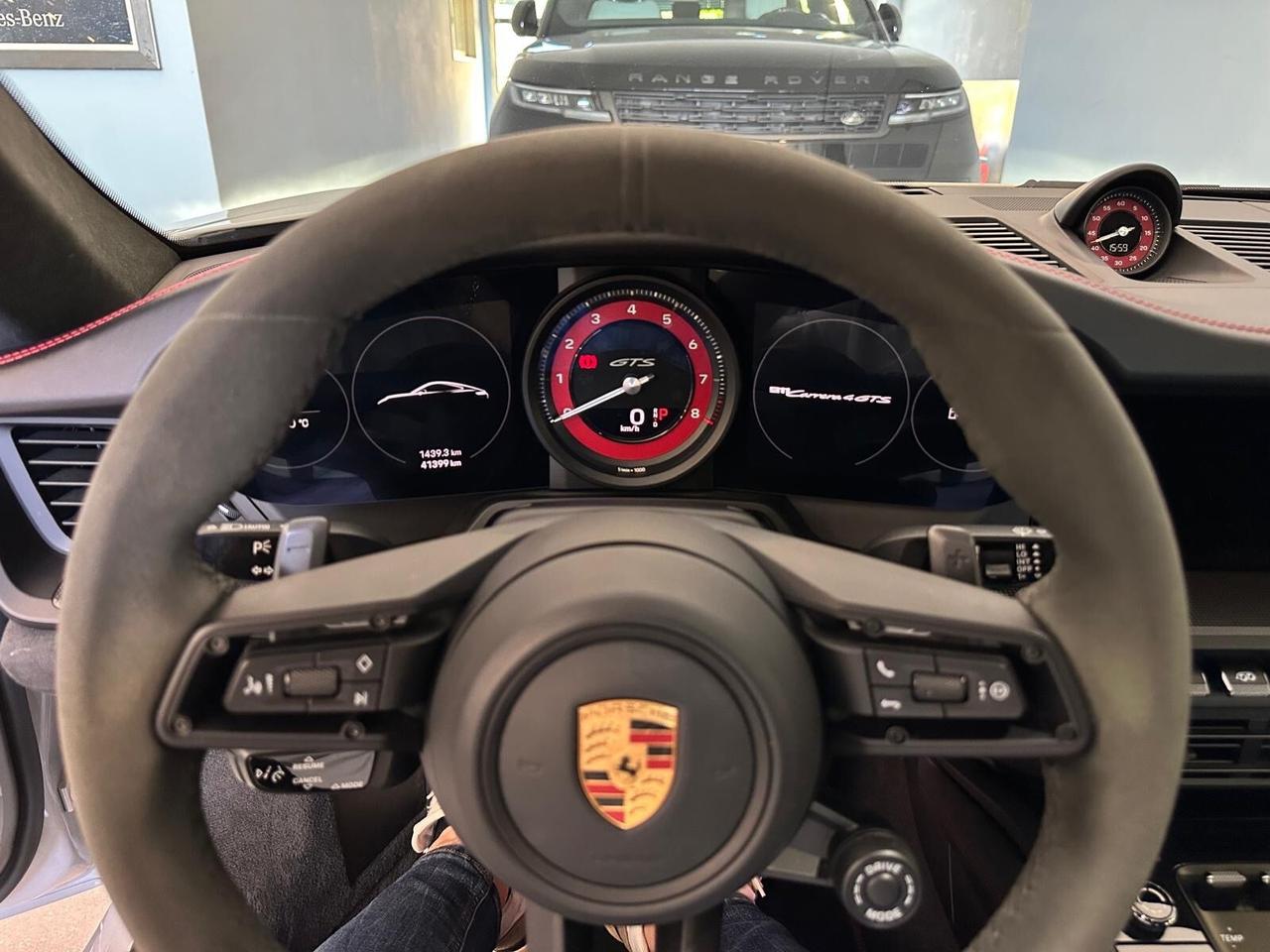 Porsche 911 Carrera 4 GTS