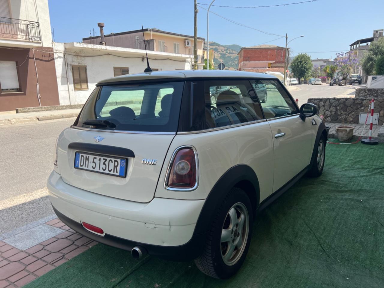 Mini Mini 1.4 16V One Chili