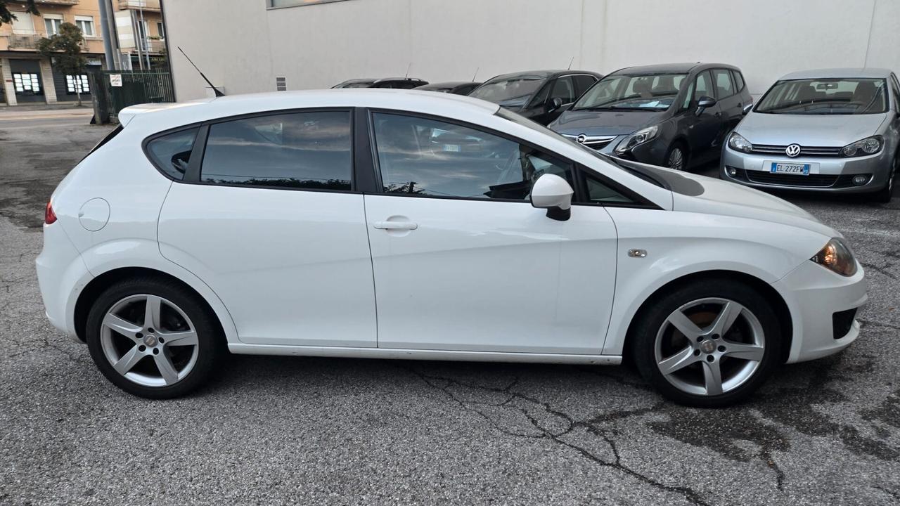 Seat Leon 1.6 TDI Copa x Neopatentati