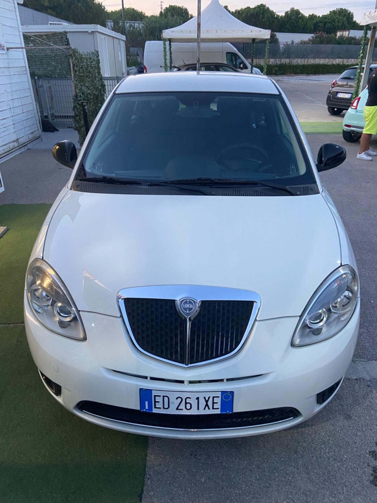 Lancia Ypsilon Diesel 1.3 MJT 75 CV DIVA