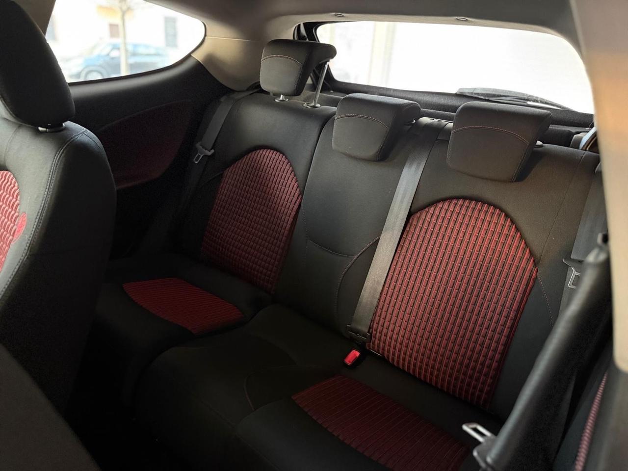 Alfa Romeo MiTo 1.4 105 CV M.air S&S Distinctive Sport Pack