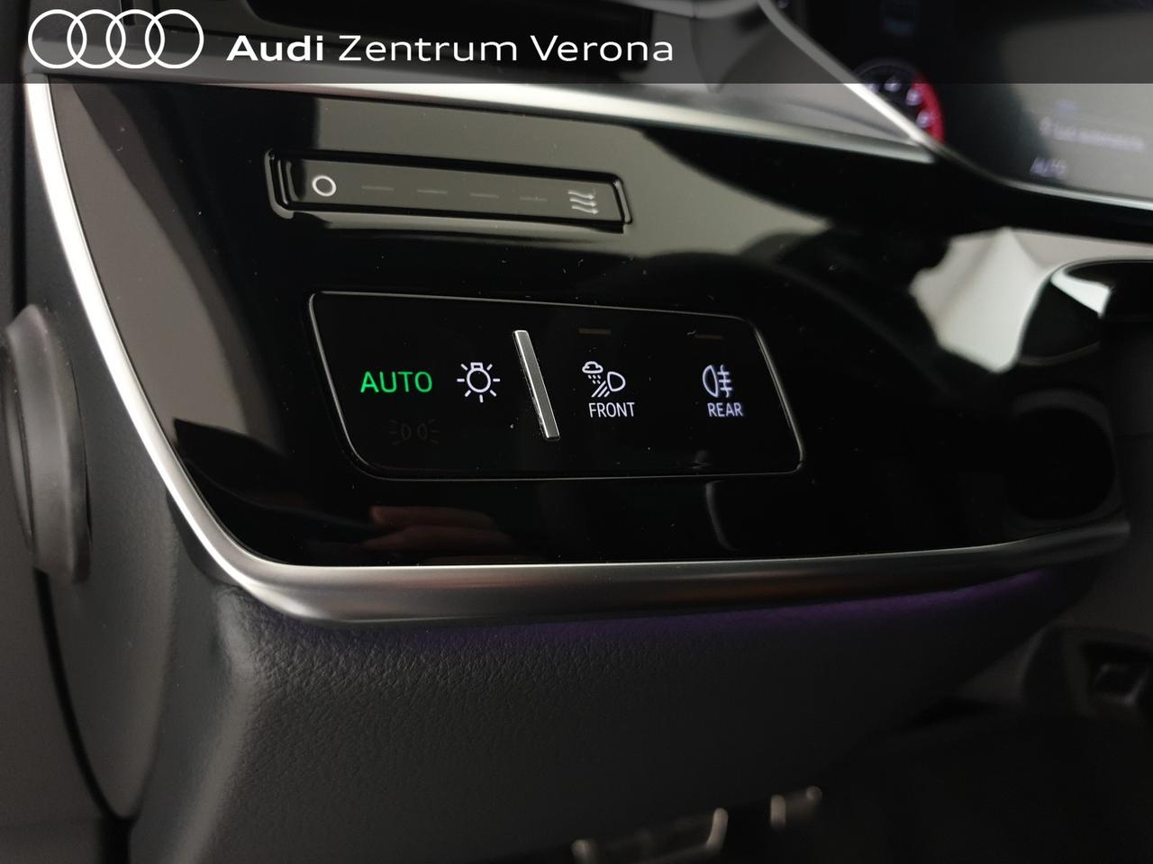 4.0TFSI 571CV quattro tiptronic Sport Attitude