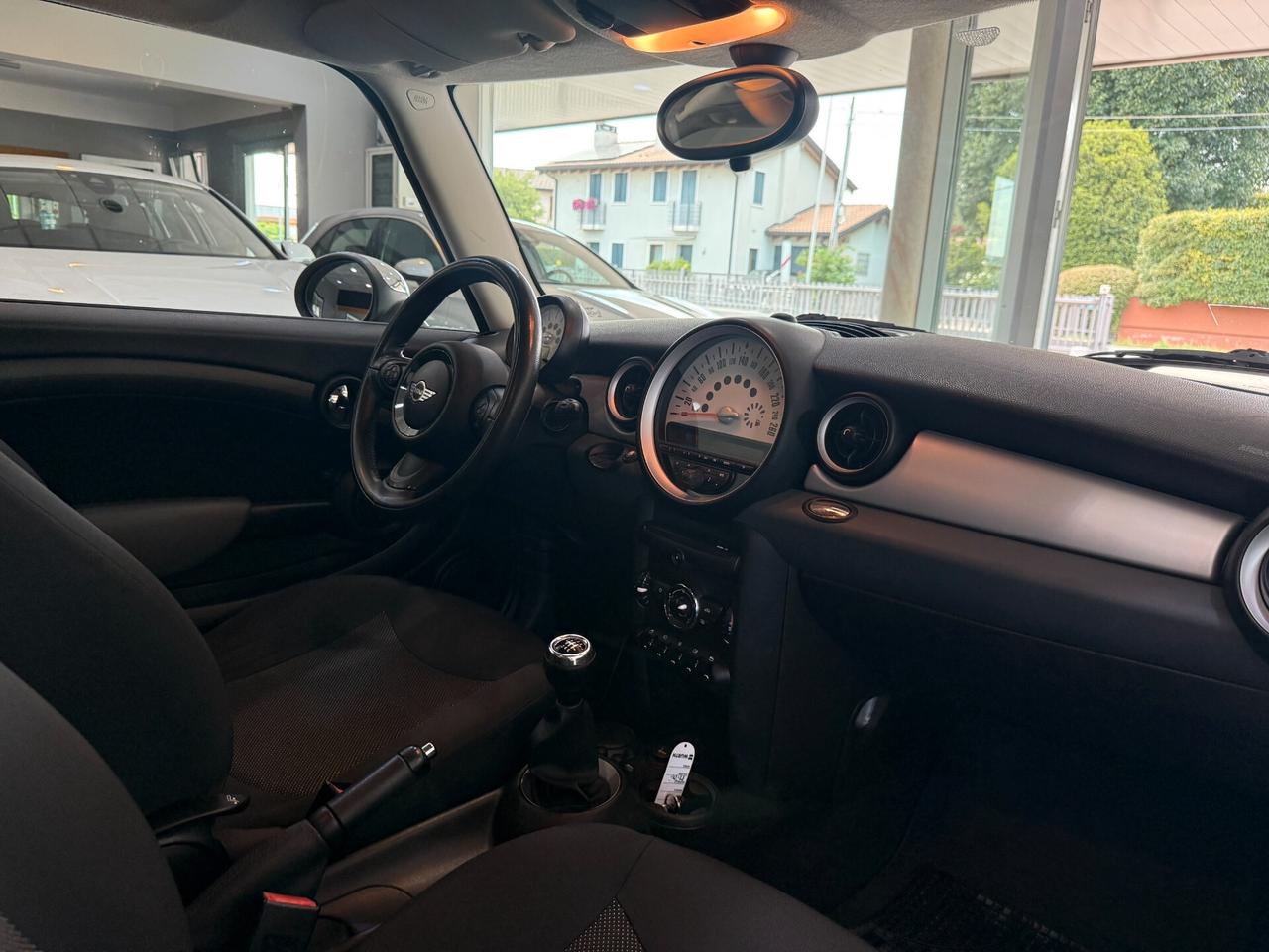 Mini Mini. Hatchback 1.6 NEOPATENTATI !!
