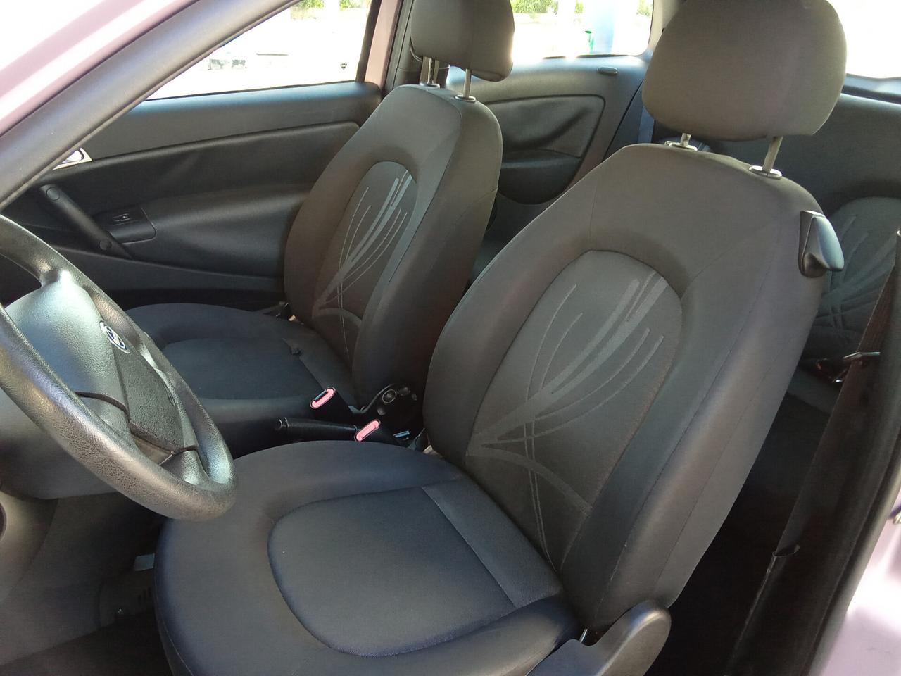 Lancia Ypsilon 1.2 69 CV Unyca