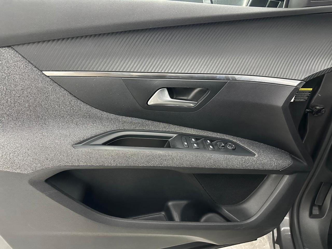 Peugeot 5008 BlueHDi 130 S&S EAT8 Allure Pack