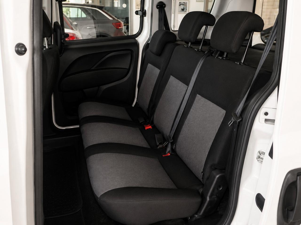 Fiat Doblò 1.3 MJT Autocarro 5 Posti • Unico Proprietario