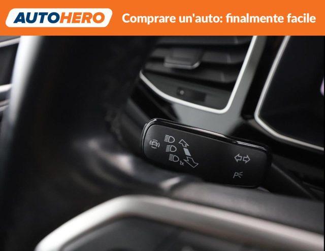 VOLKSWAGEN Taigo 1.0 TSI 110 CV R-Line