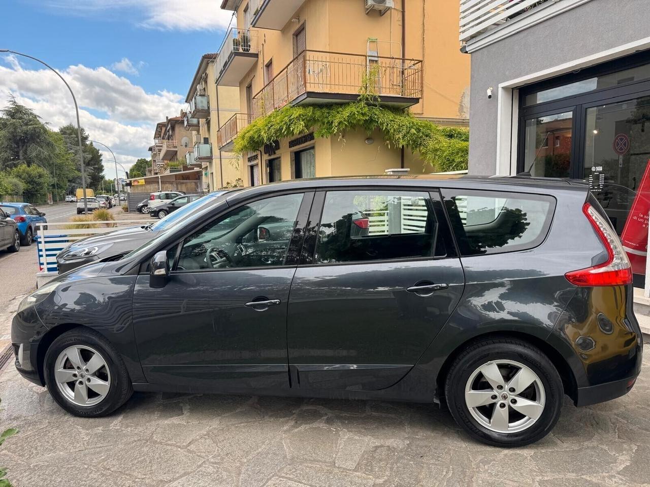 RENAULT SCENIC 1.5 dCi 110cv 7 POSTI NEOPAT