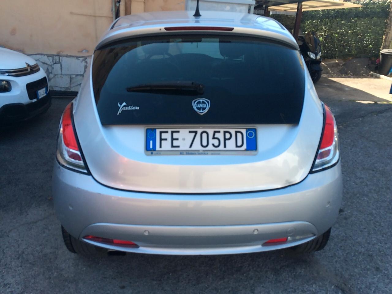 2016 Lancia Ypsilon 1.2 69 CV 5 porte Platinum tagliandata!!!