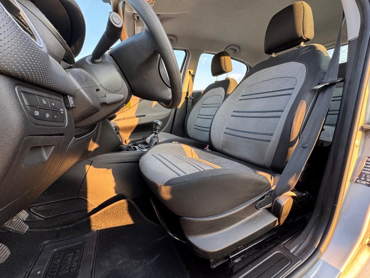 FIAT PUNTO EVO 1.4 BENZINA GPL 12 MESI DI GARANZIA