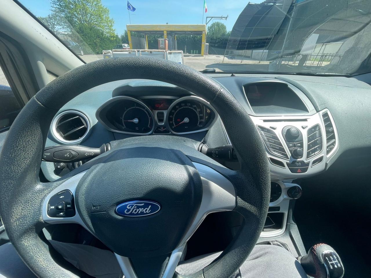 Ford Fiesta 1.4 TDCi 5p. Ghia