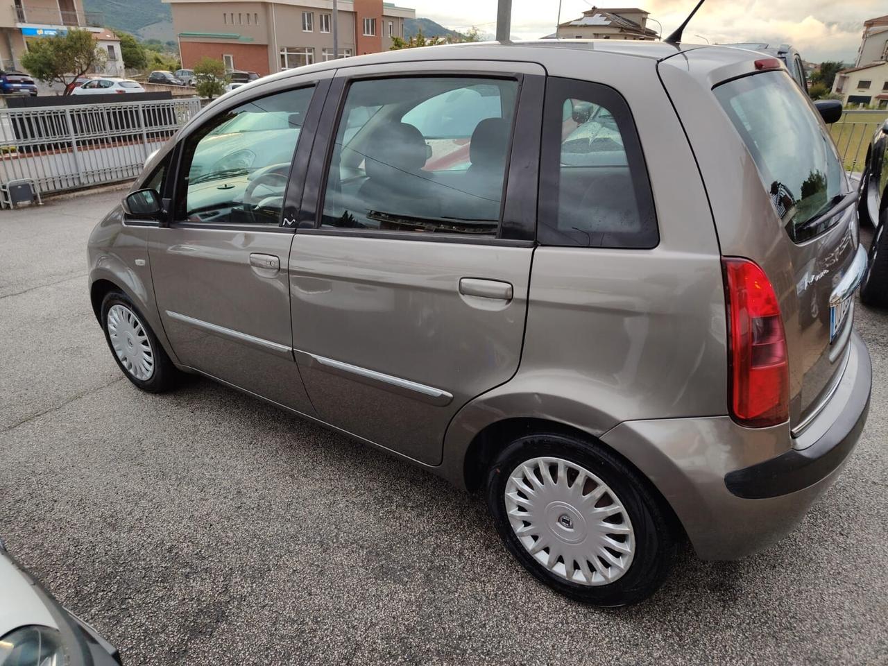 Lancia MUSA 1.3 Multijet 16V Argento