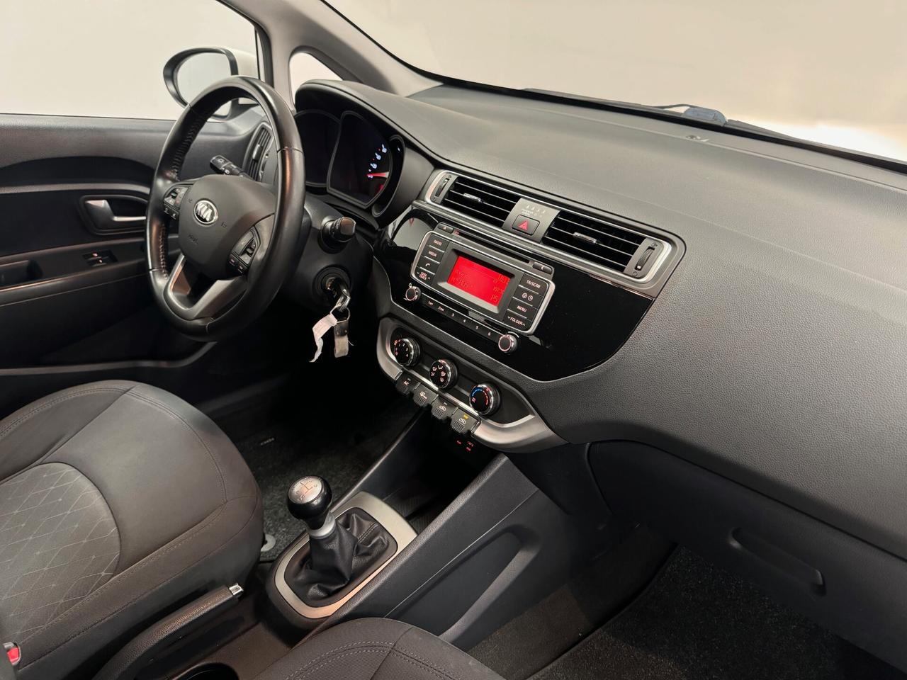 Kia Rio 1.2 CVVT 5p. Active NEOPATENTATI