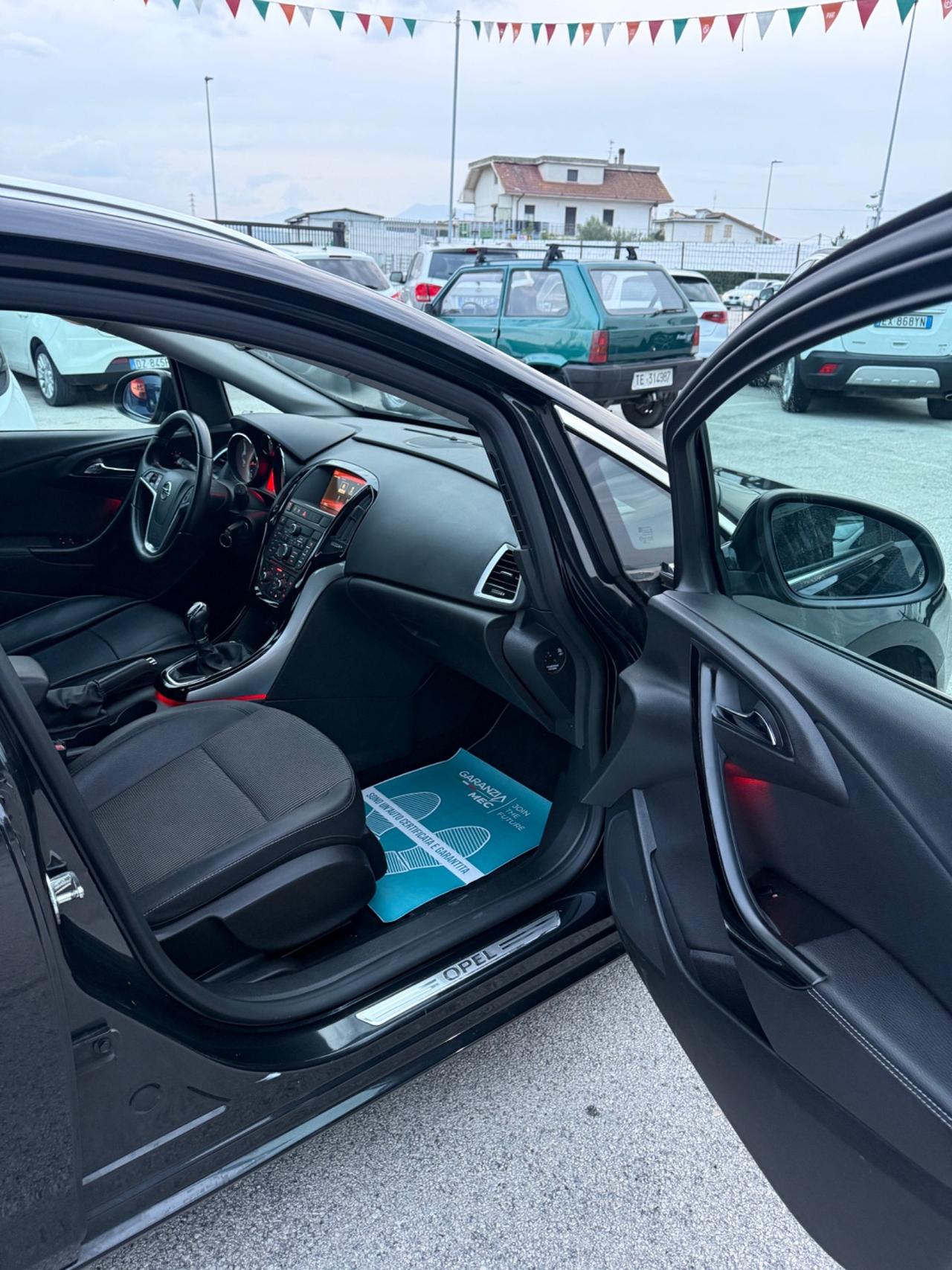 Opel Astra 1.4 Turbo 140CV Sports Tourer GPL Tech Cosmo