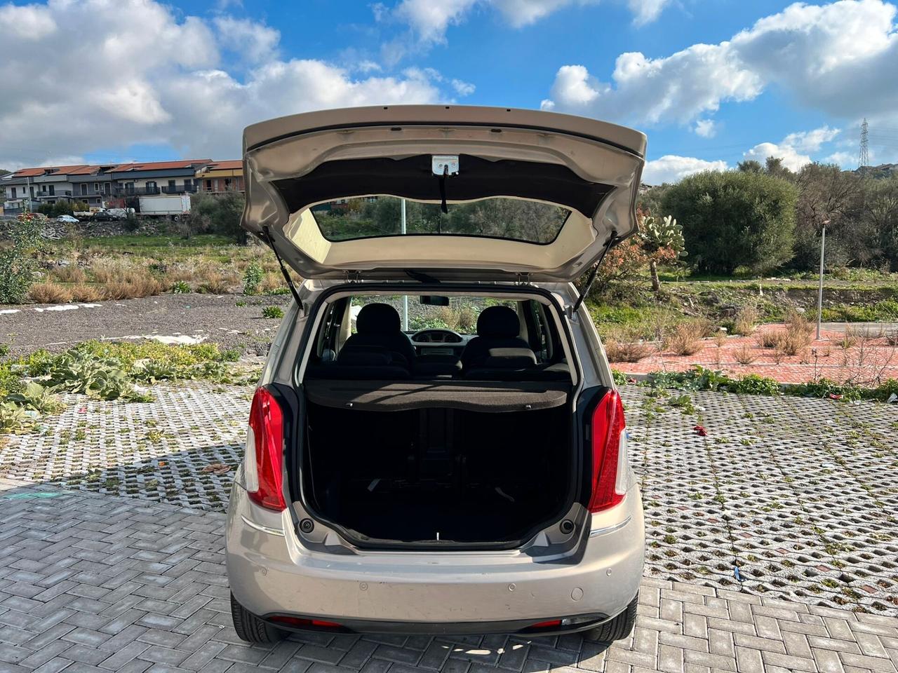 Lancia MUSA 1.3 Multijet cambio automatico 90 CV Oro
