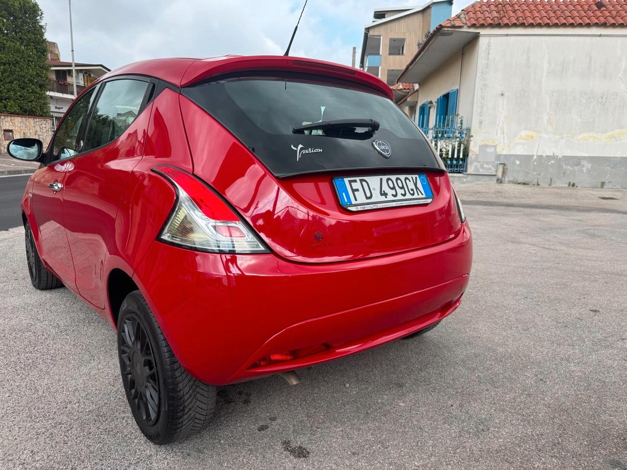 Lancia Ypsilon 1.2 69 CV 5 porte GPL Ecochic Gold