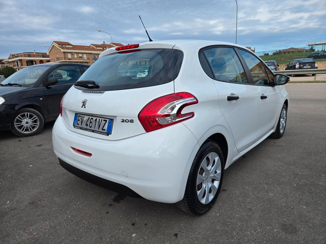 Peugeot 208 1.0 VTi 68 CV 60.000 kM