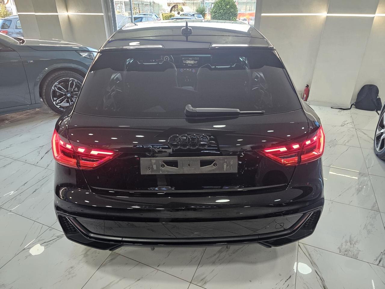 NUOVA AUDI A1 SPORTBACK S-LINE BLACK LINE 30 TFSI 116CV S-TRONIC